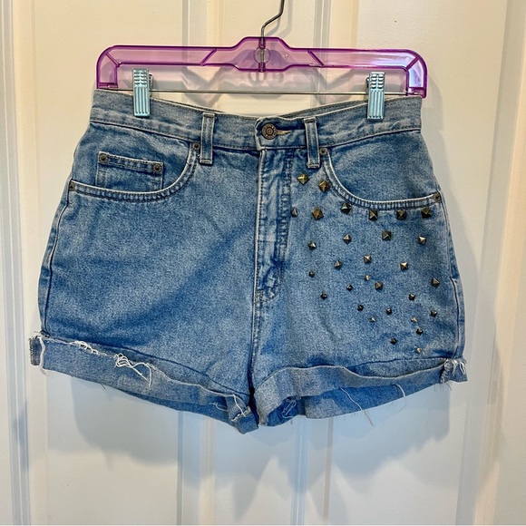 Women’s SZ 6 HALSTON JEANSWEAR Medium Blue High Rise Denim Shorts with Studs - Picture 7 of 13